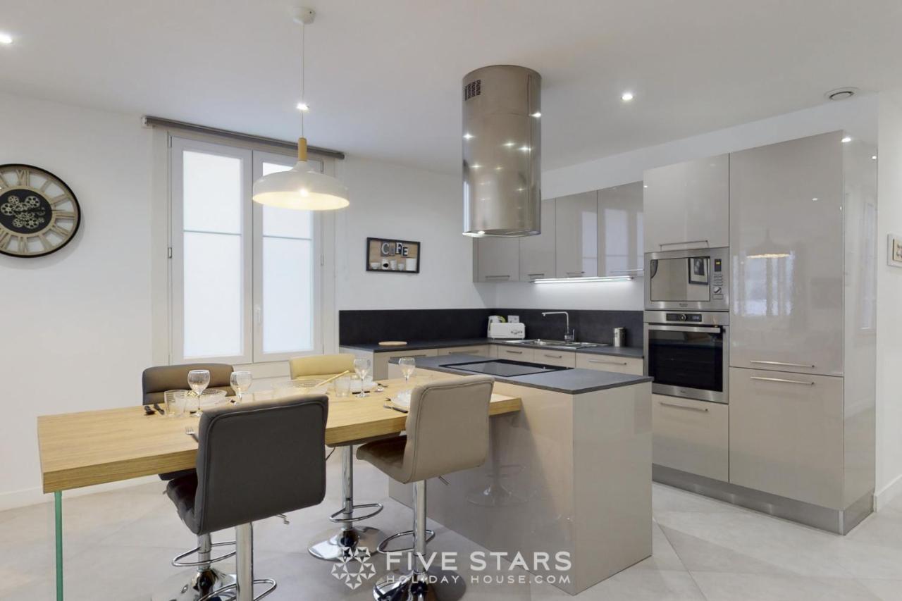 Grand Suite Promenade Five Stars Holiday House Ница Екстериор снимка